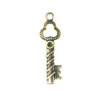 8x26mm Fancy Key Charm Ant.GOLD